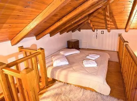 Odos Oneiron * Arachova
