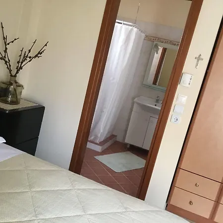 Odos Oneiron Apartment Arachova